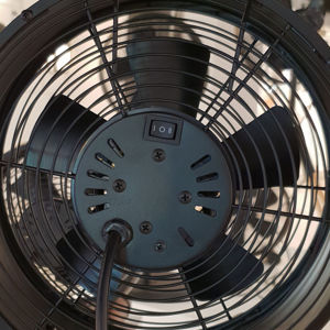 Beacon International Stolní ventilátor Breeze Ø 20cm, bronz/ořech
